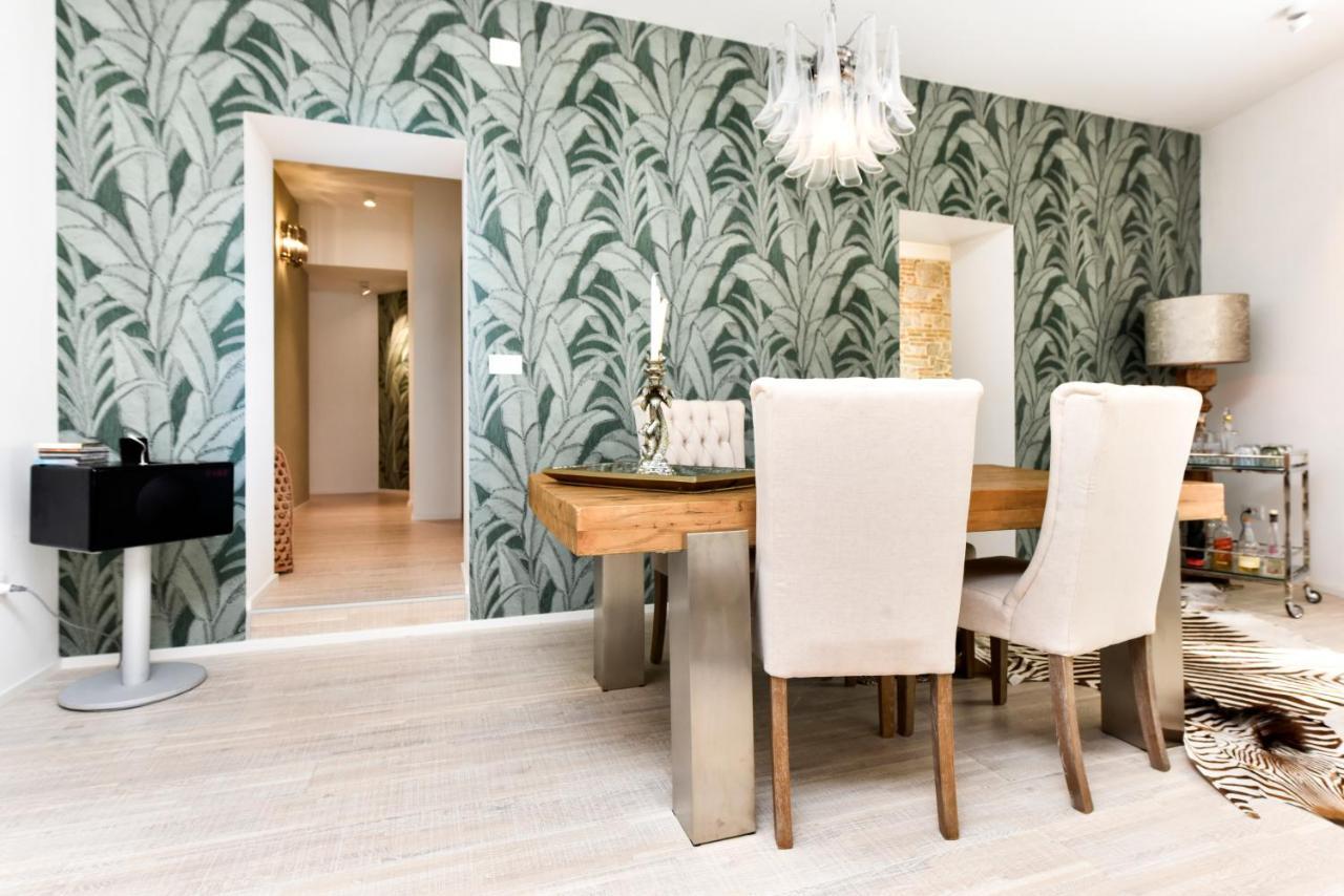 Luxury Apartment Sunce Ровин Екстериор снимка